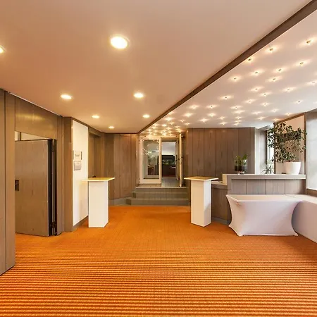 Hotel Offenbacher Hof 4*