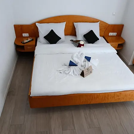 Offenbacher Hof 4* אופנבאך