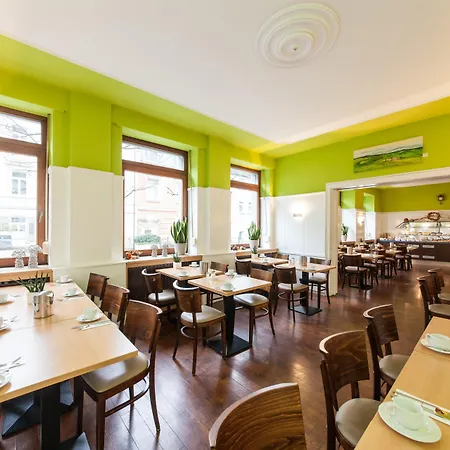 Offenbacher Hof 4*