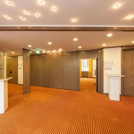 Offenbacher Hof מלון אופנבאך
