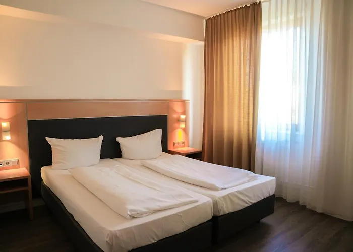 Отель Offenbacher Hof