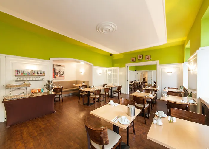 Offenbacher Hof Отель 4*